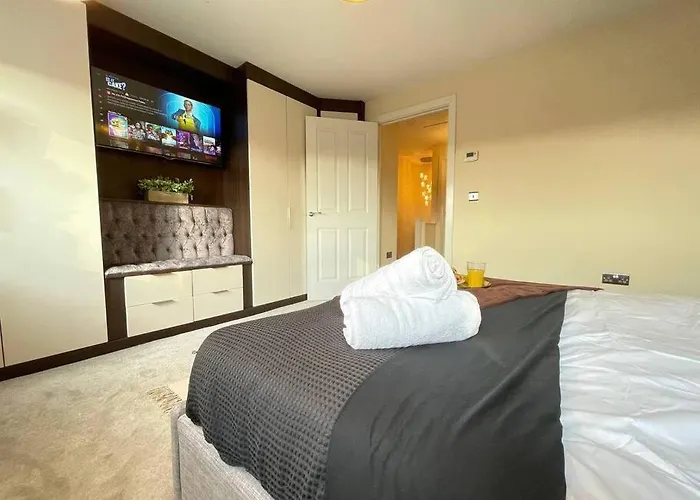 Stylish Stay In Vibrant Salford, Manchester!
